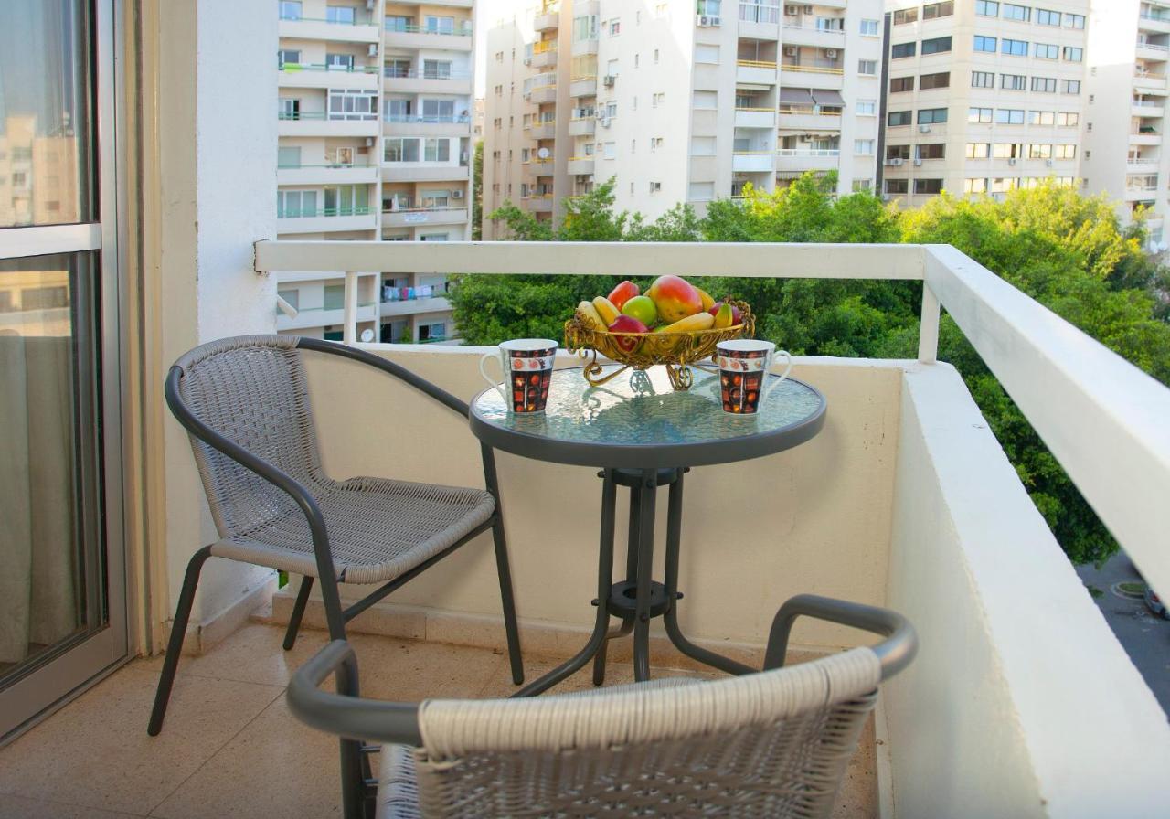 Poseidon Boutique Apartment 2 Limasol Dış mekan fotoğraf