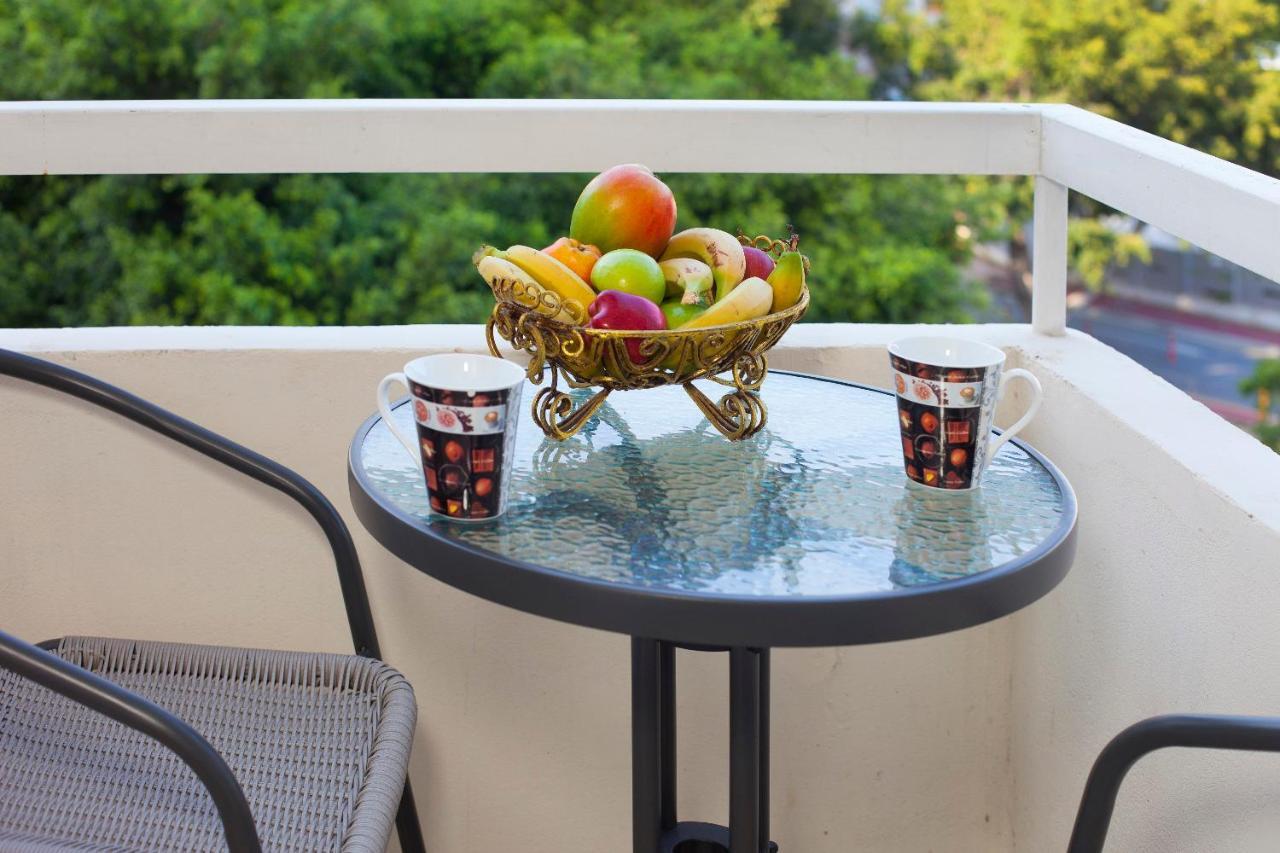 Poseidon Boutique Apartment 2 Limasol Dış mekan fotoğraf